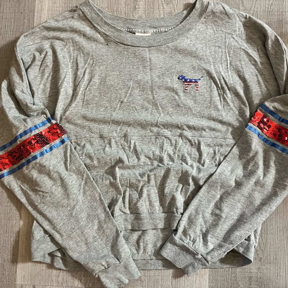 Med Victoria’s Secret PINK American Flag shirt